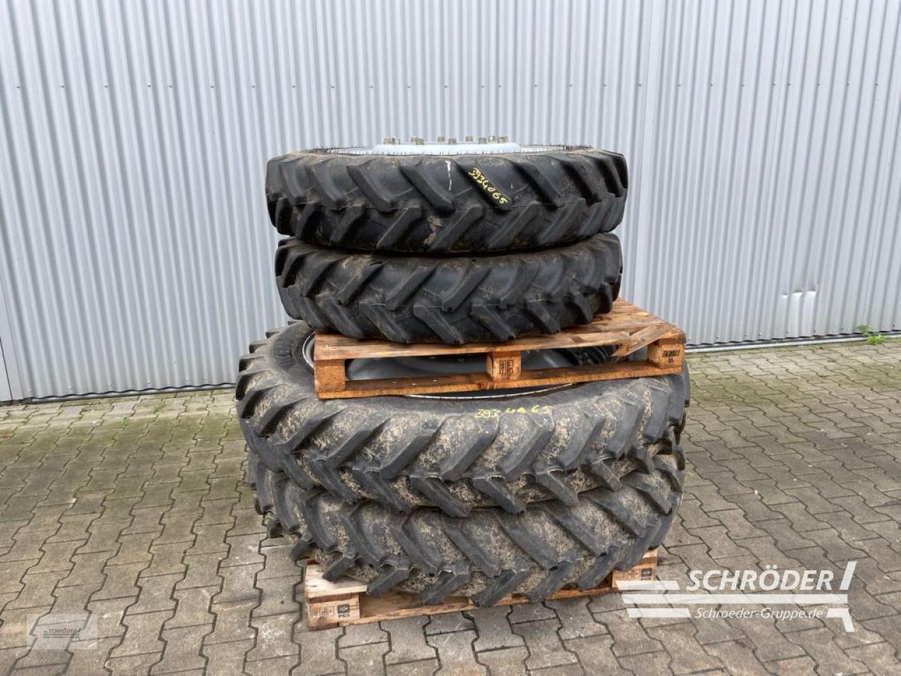 Zwillingsrad typu Ceat 270/95 R32 + 300/95 R45 | PASSEND MF 6S, Gebrauchtmaschine v Wildeshausen (Obrázek 22)